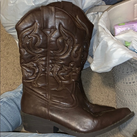 Mossimo Supply Co. Shoes - Cowboy boots